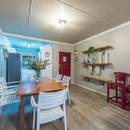 Beacon Wharf , George Hay 6 Seafront Accommodation Моссел-Бей Экстерьер фото